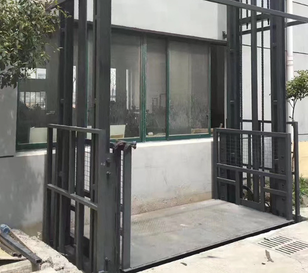 芦溪导轨式施工升降机助力民生工程提速增效